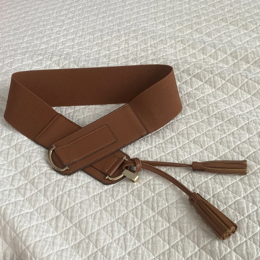 Preppy Academia Brown Faux Leather Tassel Belt gold buckle 2.25” wide Elastic